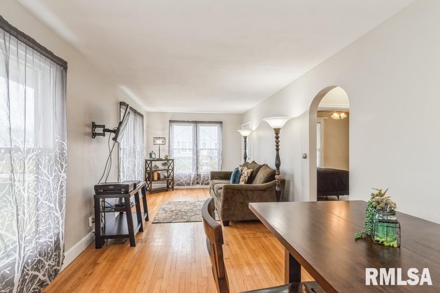 2444 33rd Street Moline, IL 61265 - Photo 5 of 15 Gallery Image 5