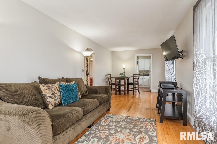 2444 33rd Street Moline, IL 61265 - Photo 6 of 15 Gallery Image 6