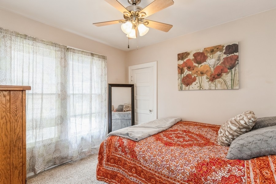 2444 33rd Street Moline, IL 61265 - Photo 8 of 15 Gallery Image 8