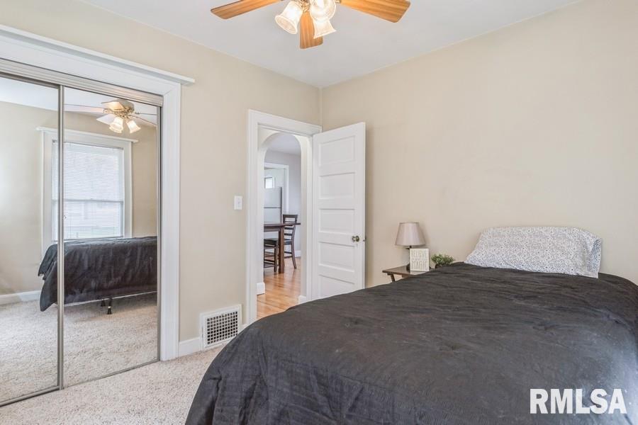 2444 33rd Street Moline, IL 61265 - Photo 9 of 15 Gallery Image 9