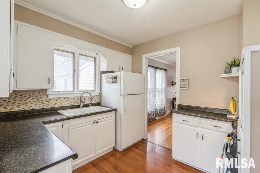 2444 33rd Street Moline, IL 61265 - Photo 10 of 15 Gallery Image 10