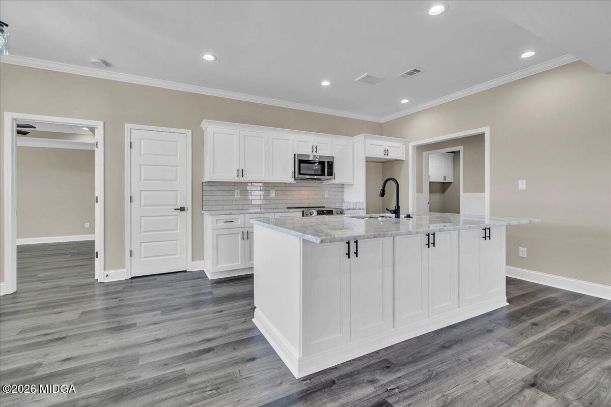 116 Early Drive Byron, GA 31008 - Photo 13 of 56 15 - Kitchen 1