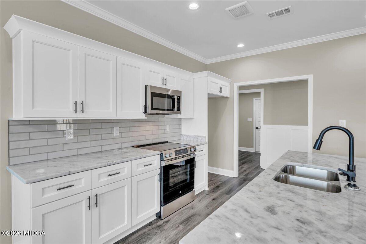 116 Early Drive Byron, GA 31008 - Photo 16 of 56 18 - Kitchen 4