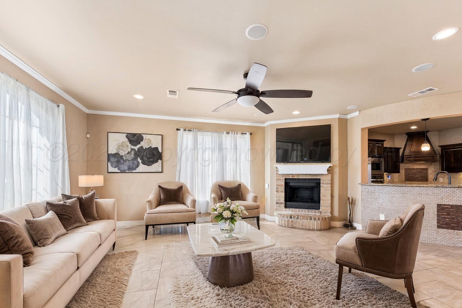 7400 Rochester Drive Amarillo, TX 79118 - Photo 6 of 53 Living - Living Room - Luxury - 0