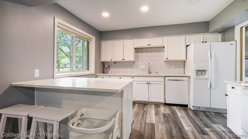 42 Nesbit Lane Rochester Hills, MI 48309 - Photo 6 of 35