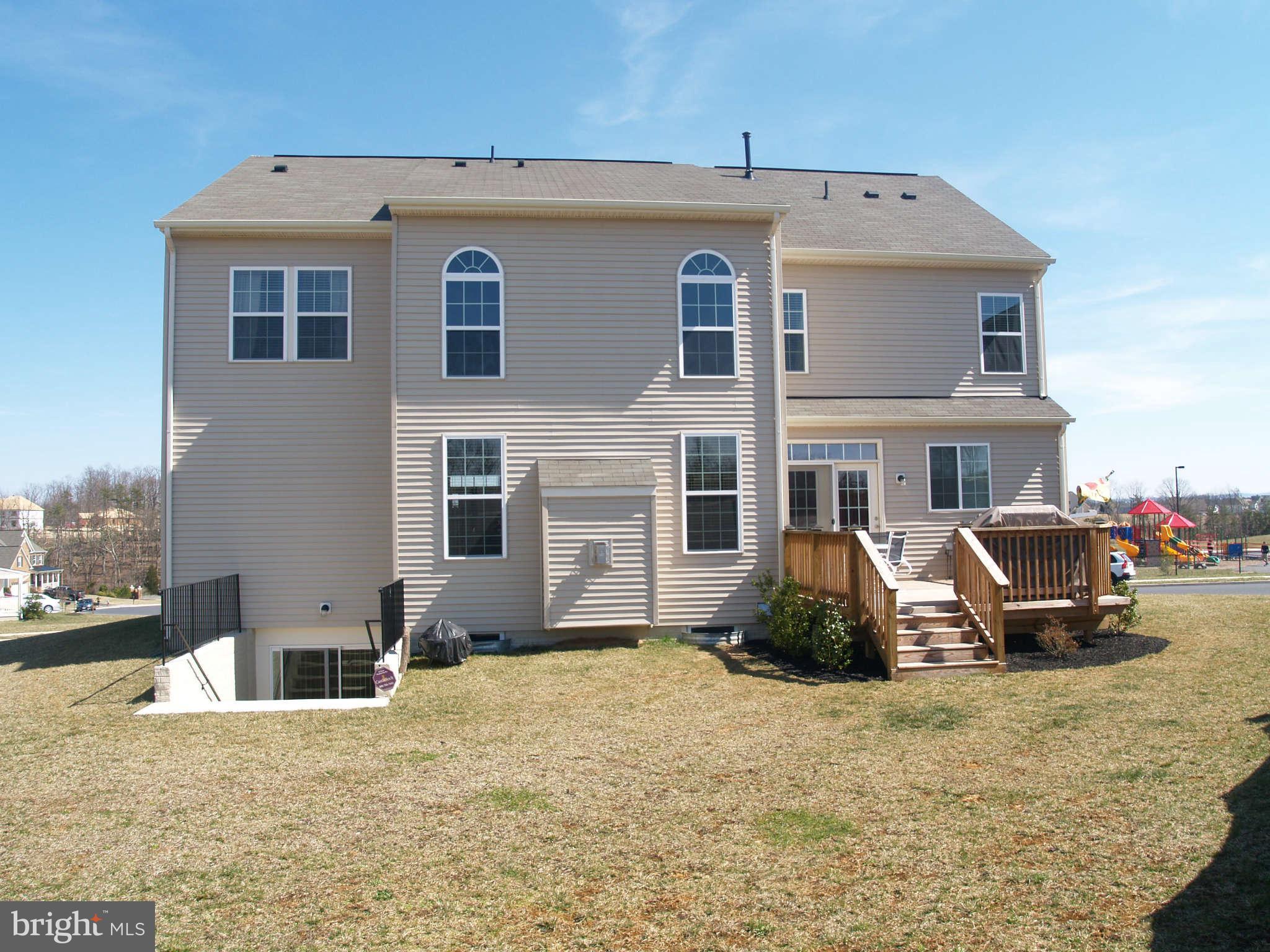 413 Woodrow Road Winchester, VA 22602 - Photo 4 of 25 Exterior (Rear)