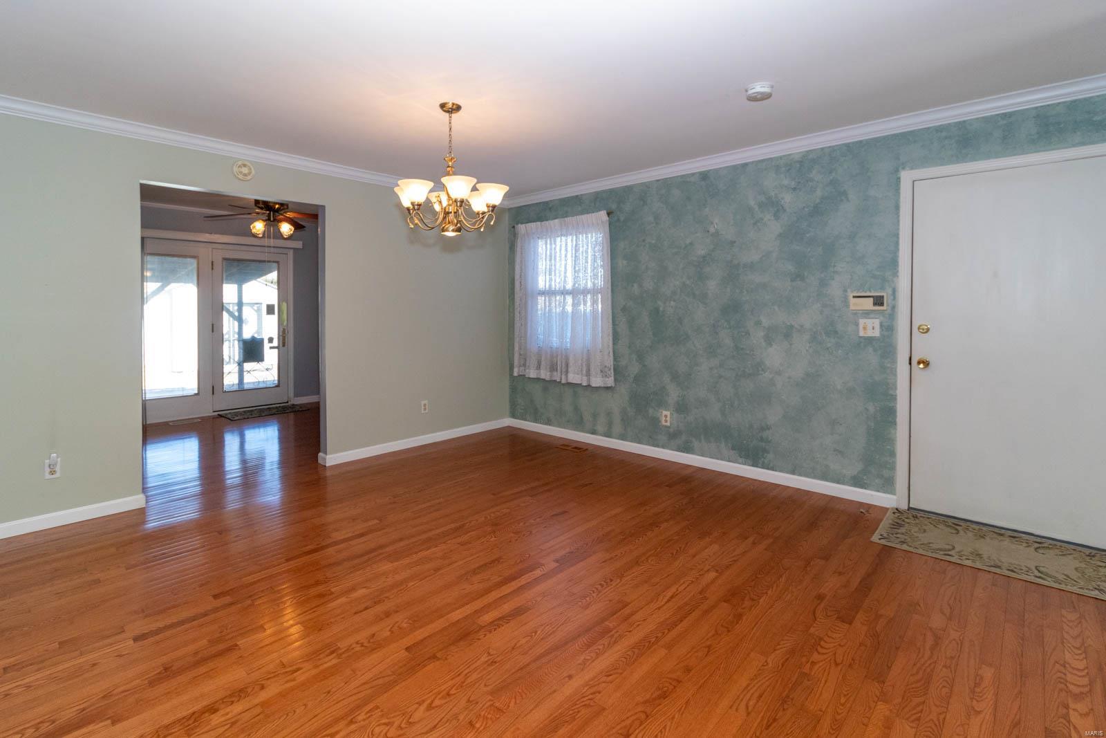 4423 Baumgartner Road St. Louis, MO 63129 - Photo 4 of 18