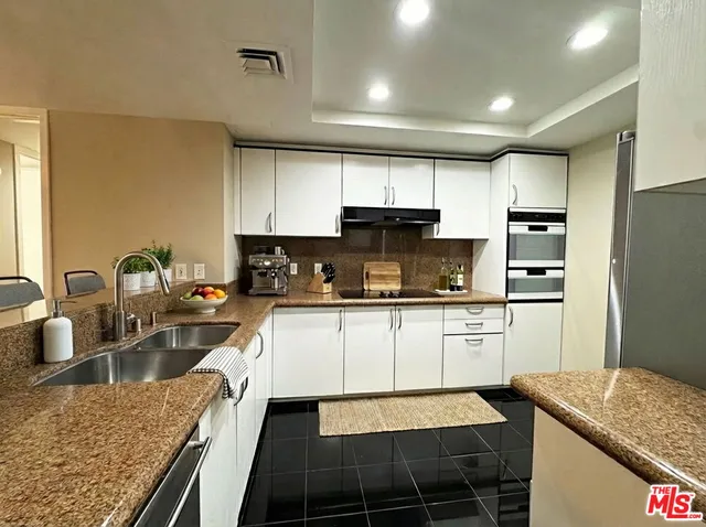 $6,250 | 10520 Wilshire Boulevard, Unit 801, Los Angeles, CA 90024