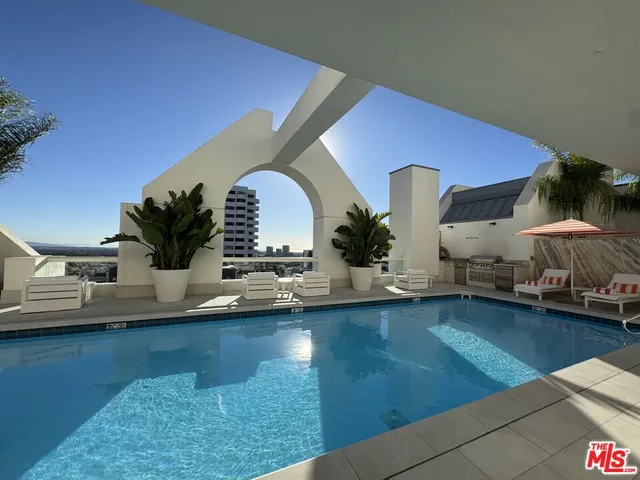 $6,250 | 10520 Wilshire Boulevard, Unit 801, Los Angeles, CA 90024