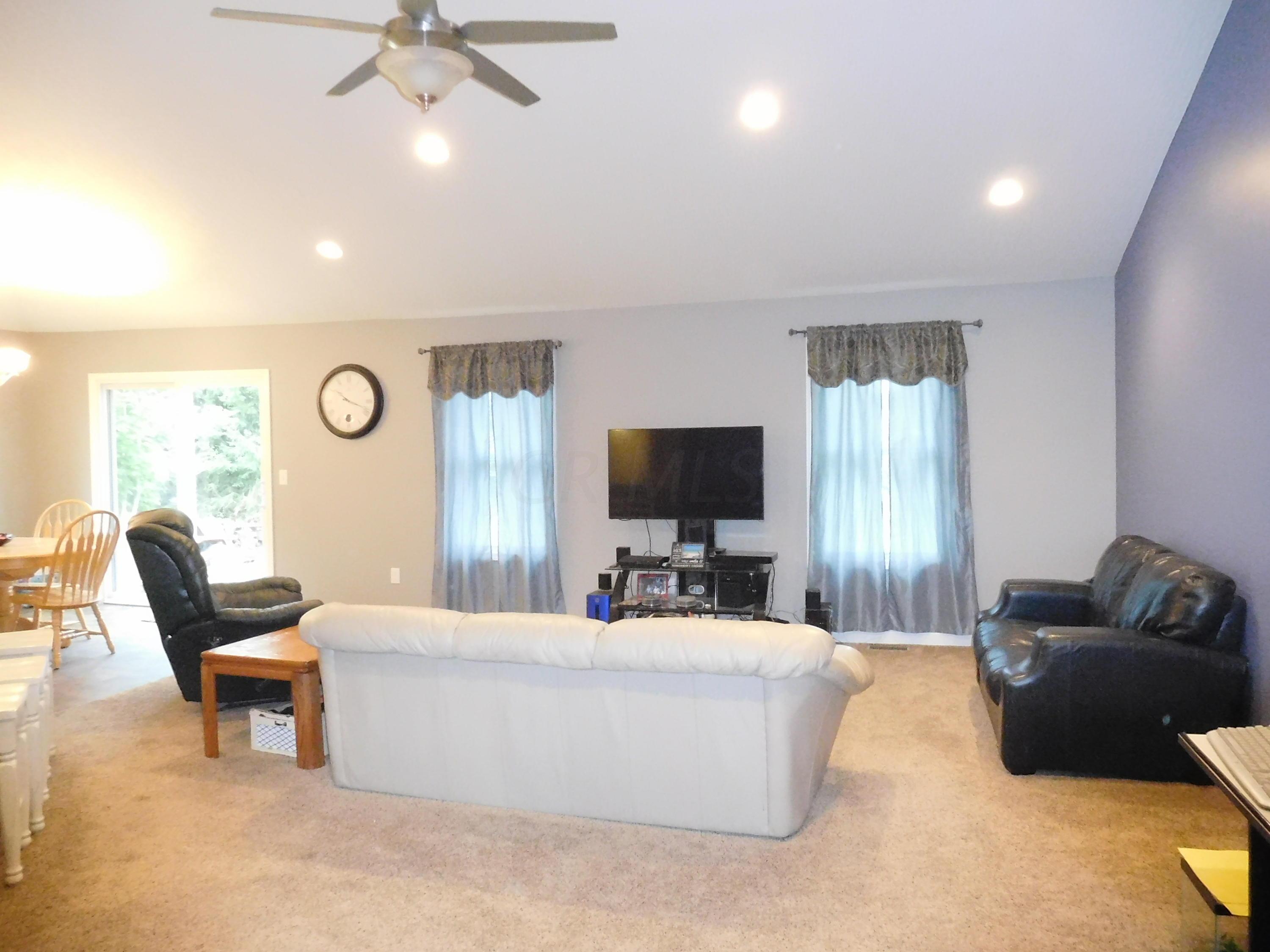 4635 Mounts Road Northwest Alexandria, OH 43001 - Photo 7 of 42 Gallery Image 7