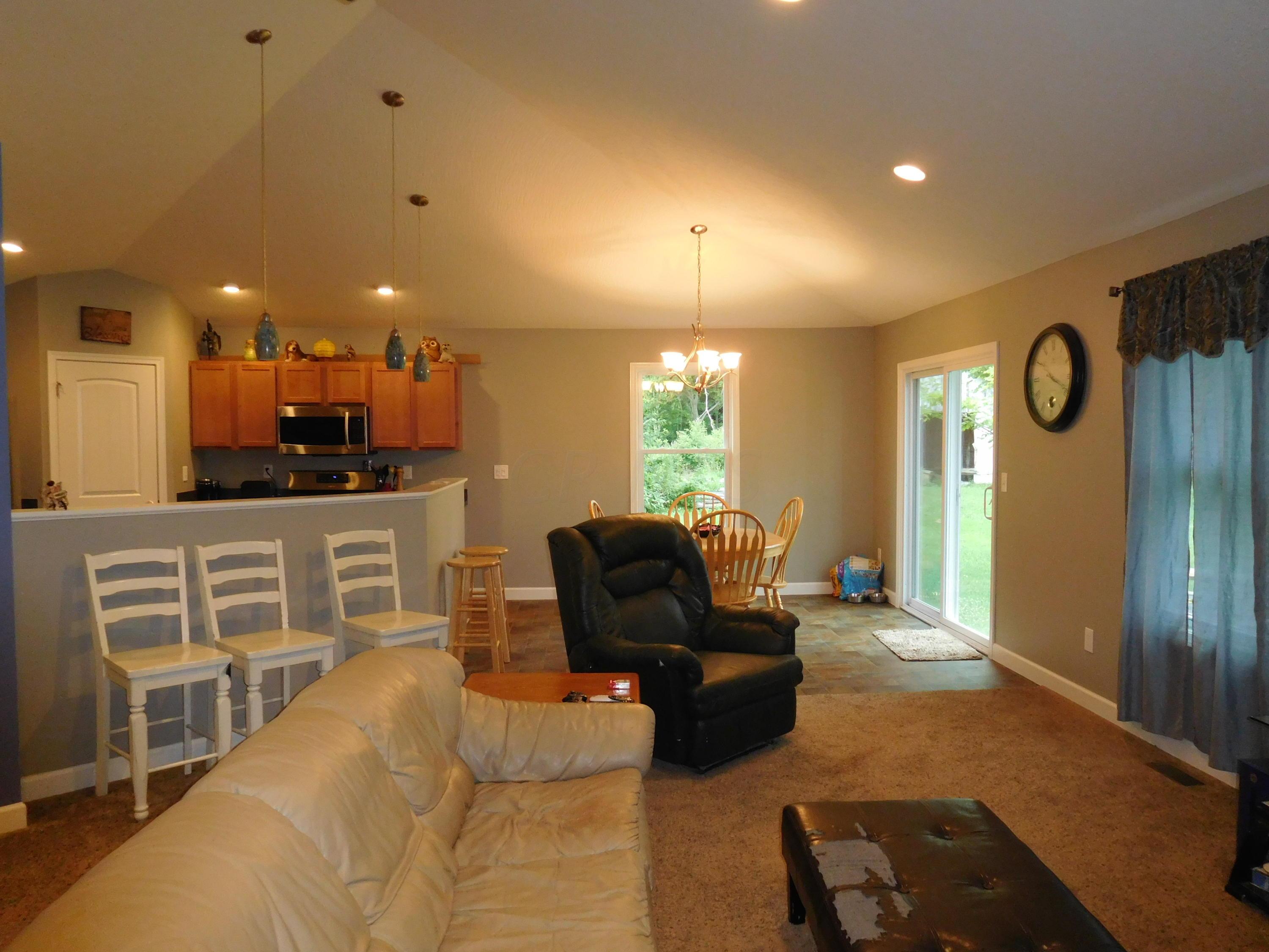 4635 Mounts Road Northwest Alexandria, OH 43001 - Photo 8 of 42 Gallery Image 8