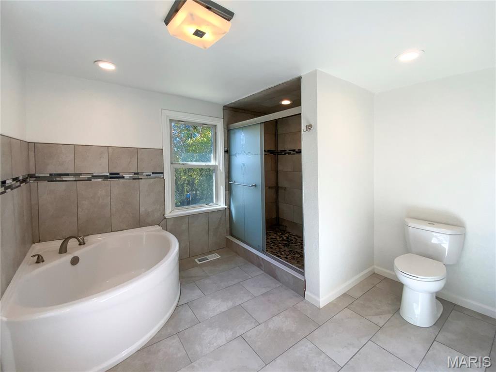 4642 Theiss Road St. Louis, MO 63128 - Photo 10 of 23