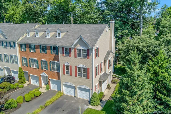$599,000 | 91 Meadow Lane, Nanuet, NY 10954
