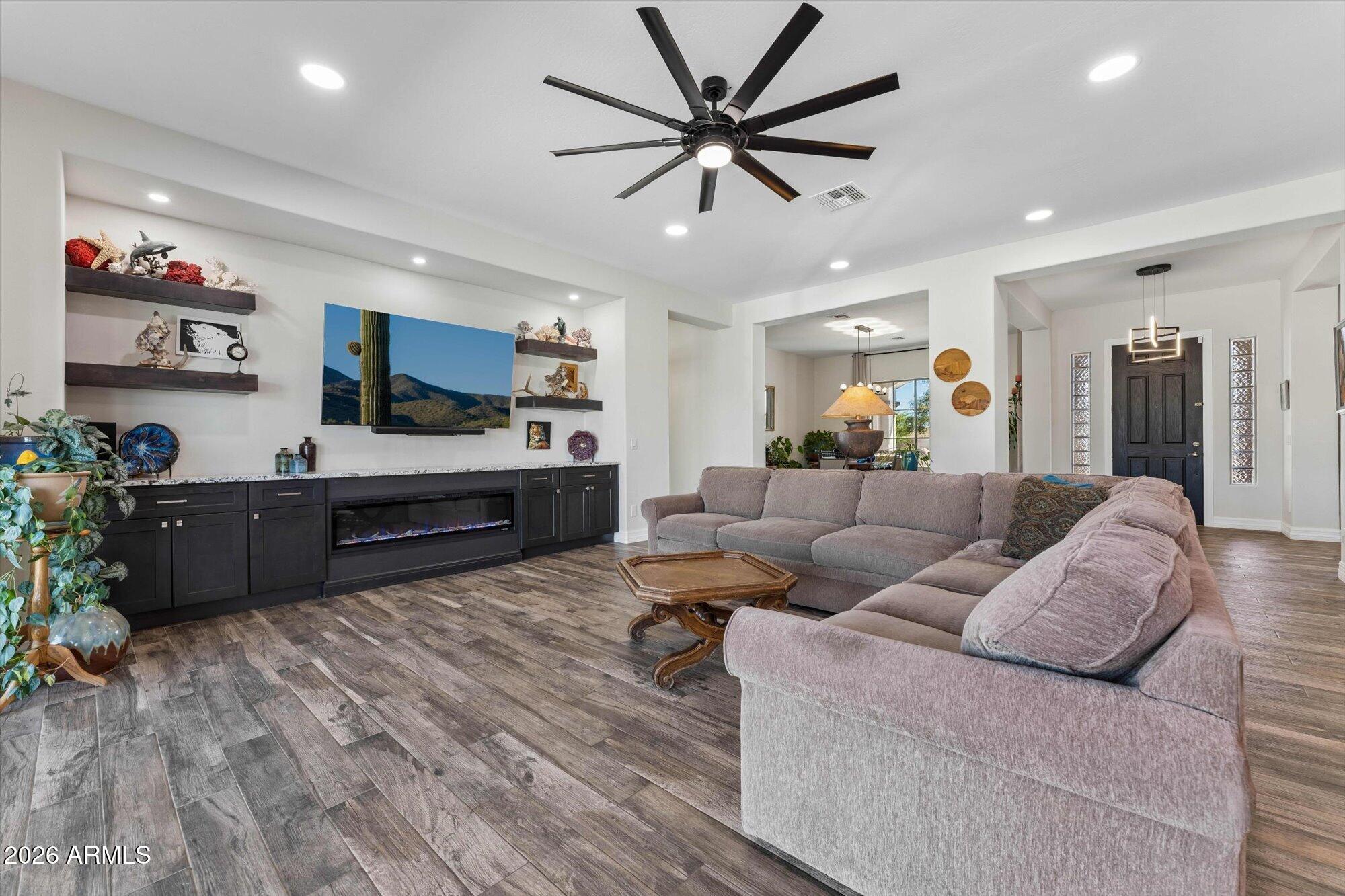 14554 West Desert Cove Road Surprise, AZ 85379 - Photo 16 of 76 17-DSC00825