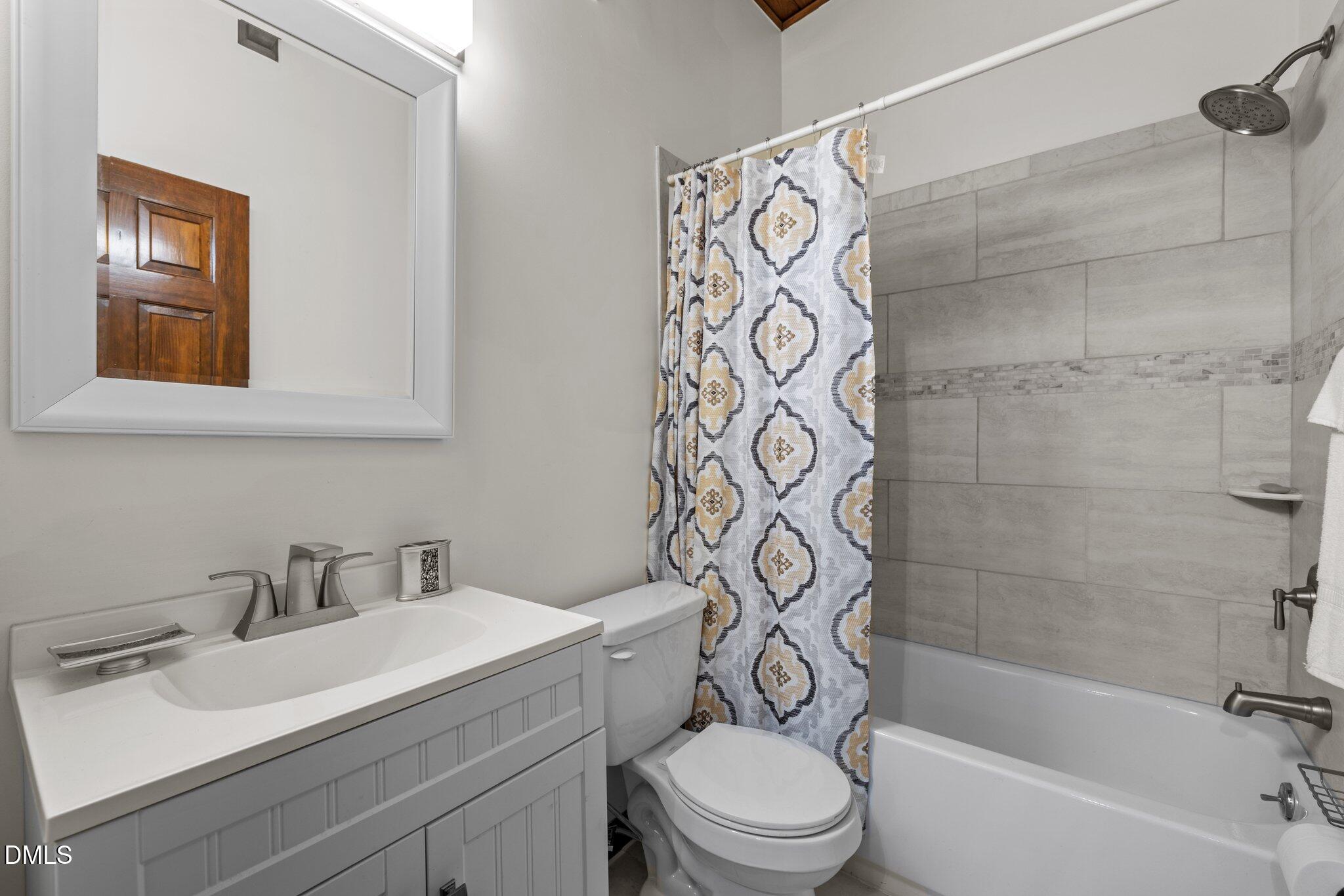 154 Hoyle Lane Henderson, NC 27537 - Photo 23 of 51 25-web-or-mls-5Z8A0642