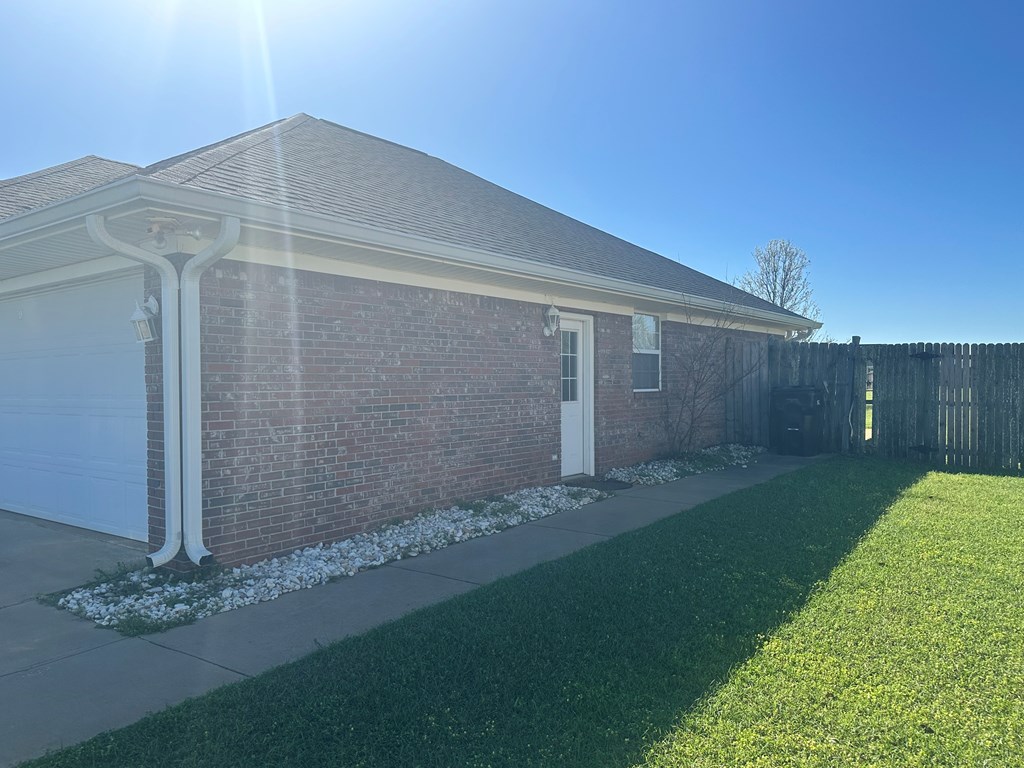 108 Trent Road Enterprise, AL 36330 - Photo 3 of 16