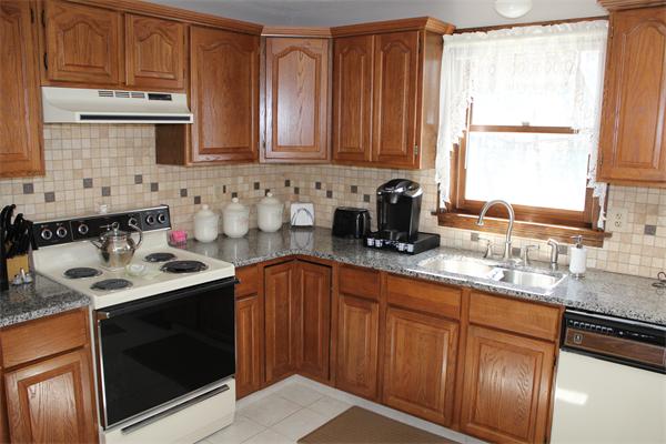 135 Old Stage Road Westfield, MA 01085 - Photo 6 of 18 Gallery Image 6