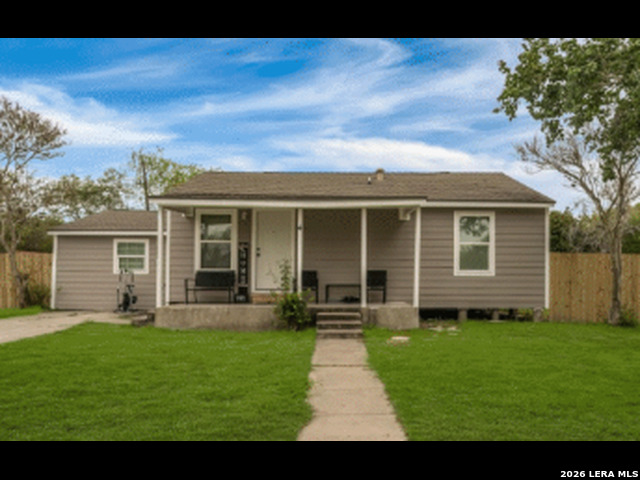 10901 Annaville Road Corpus Christi, TX 78410 - Photo 7 of 11 a front view of house with yard and green space