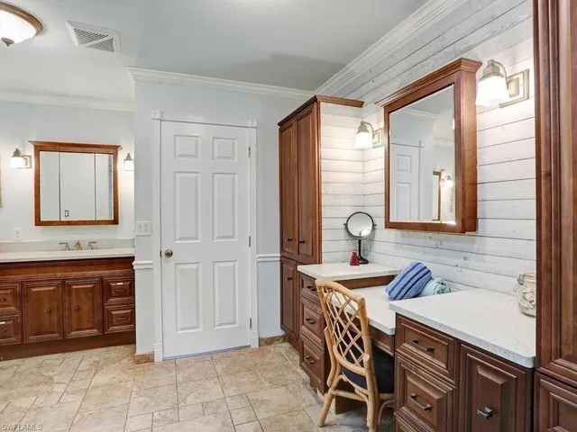 $999,900 | 657 93rd Avenue North, Unit 2, Naples, FL 34108