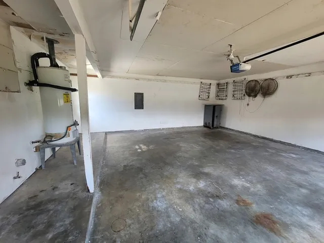 $2,800 | 2626 Beluche Drive, Galveston, TX 77551