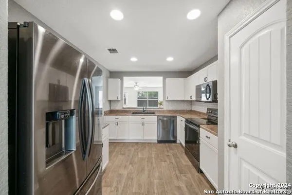 $2,050 | 11423 Blackmore Leap, San Antonio, TX 78245