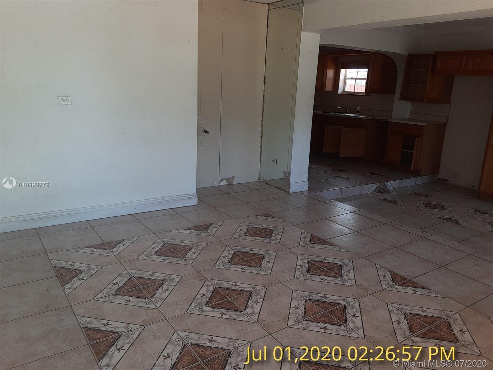 3530 Southwest 104th Avenue Miami, FL 33165 - Photo 5 of 29