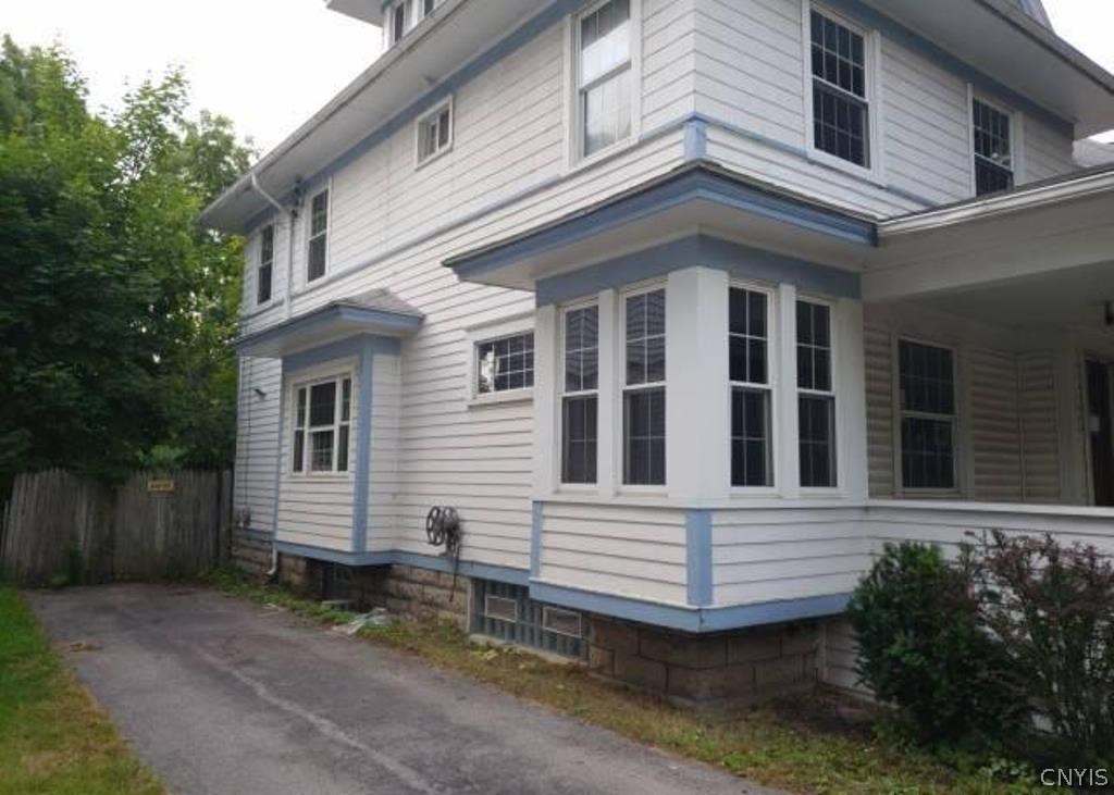 644 Post Avenue Rochester, NY 14619 - Photo 2 of 15