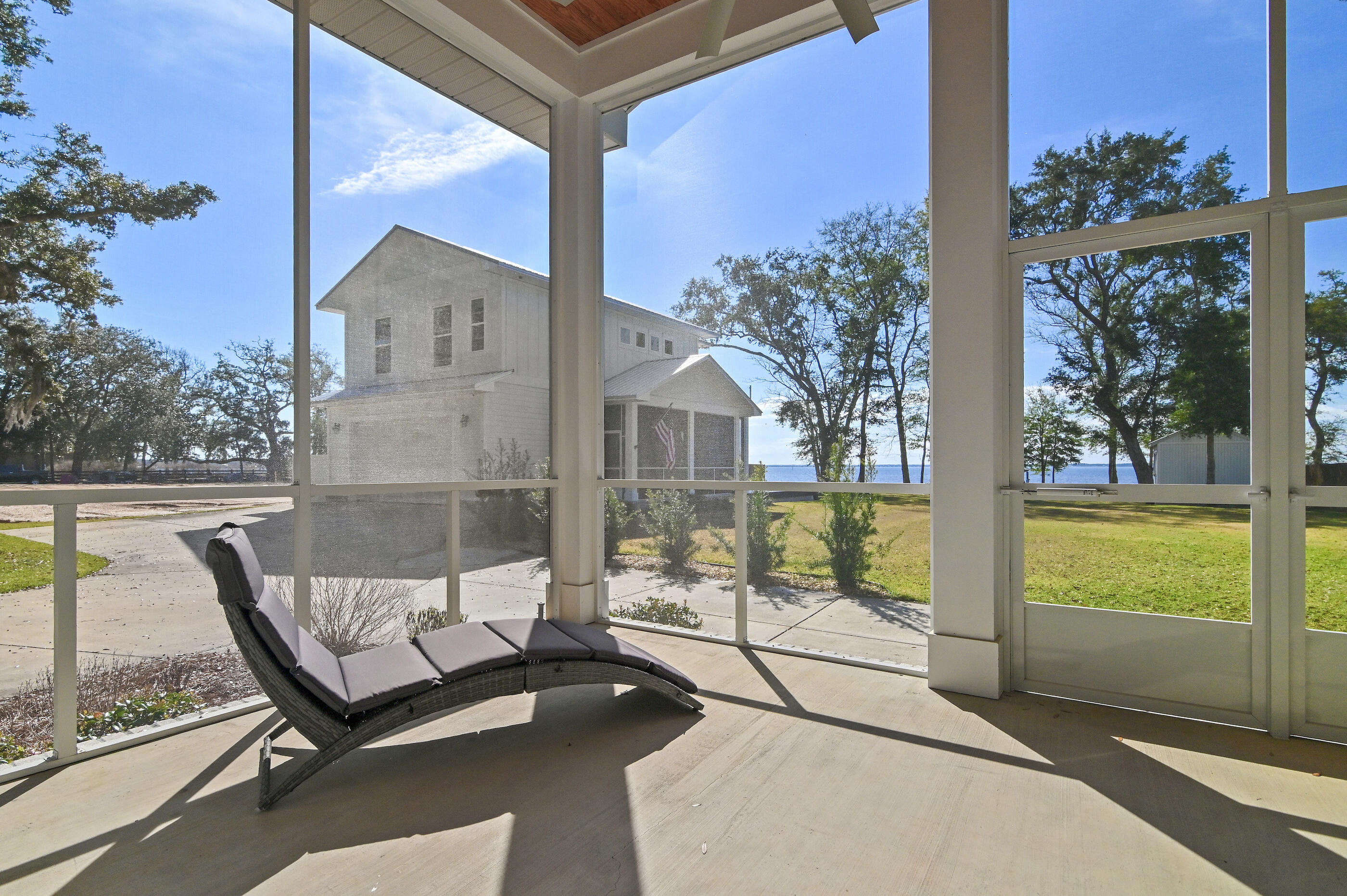 315 Red Barn Road Freeport, FL 32439 - Photo 16 of 63 .