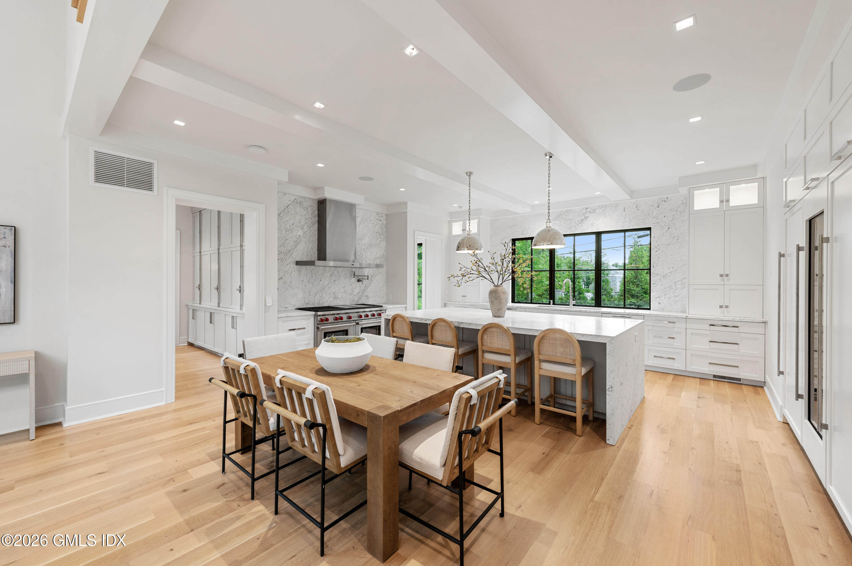 7 Parsonage Road Greenwich, CT 06830 - Photo 12 of 47 KITCHEN/BREAKFAST ROOM
