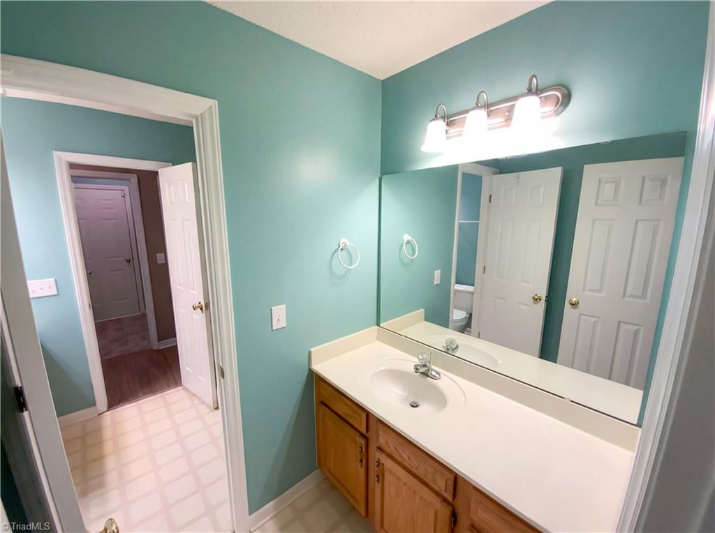 3803 Payne Road High Point, NC 27265 - Photo 13 of 20