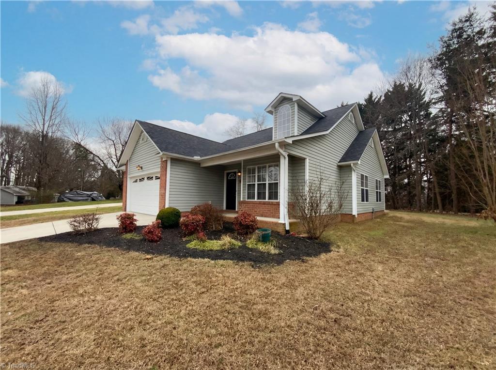 3803 Payne Road High Point, NC 27265 - Photo 2 of 20