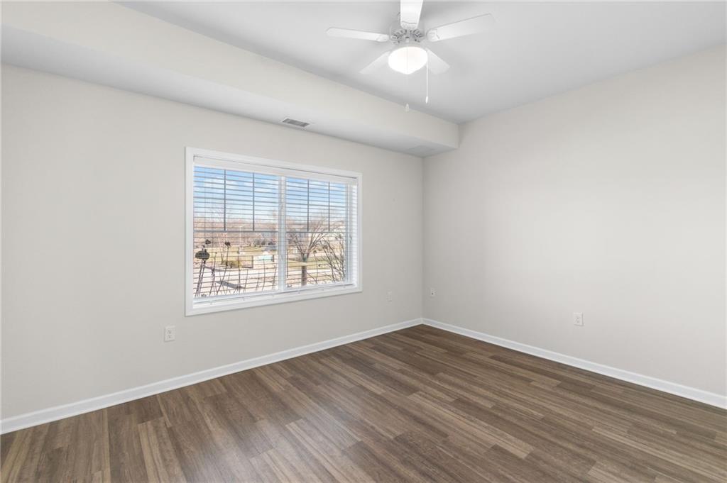 2651 Northwest Barry Road, Unit 108 Kansas City, MO 64151 - Photo 12 of 37