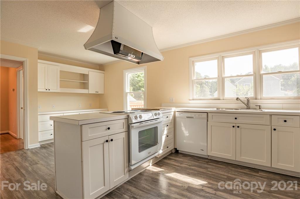623 Rugby Drive Lancaster, SC 29720 - Photo 8 of 40 Gallery Image 8