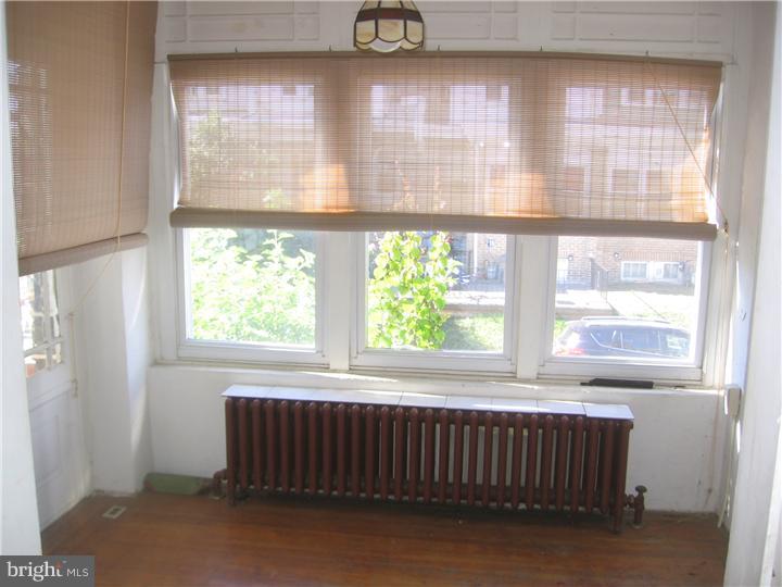 213 Avon Road Upper Darby, PA 19082 - Photo 2 of 20