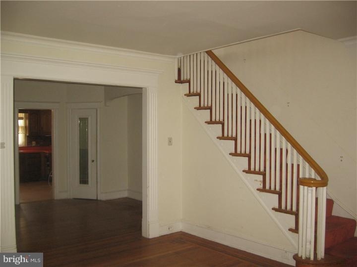 213 Avon Road Upper Darby, PA 19082 - Photo 12 of 20