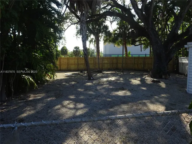 $2,395 | 1538 Northeast 131st Lane, Unit 1538, North Miami, FL 33161