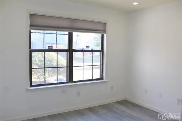 $2,500 | 1003 Woodhaven Drive, Edison, NJ 08817