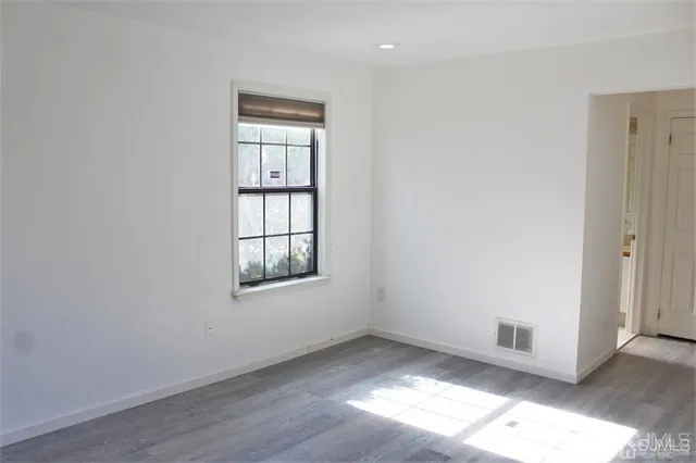 $2,500 | 1003 Woodhaven Drive, Edison, NJ 08817