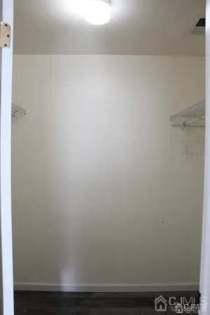 $2,400 | 1003 Woodhaven Drive, Edison, NJ 08817