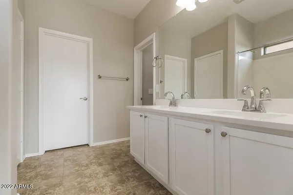 $2,110 | 709 East Whyman Avenue, Avondale, AZ 85323