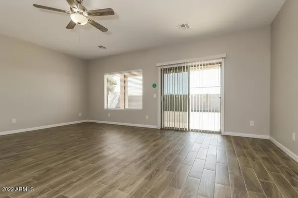 $2,110 | 709 East Whyman Avenue, Avondale, AZ 85323