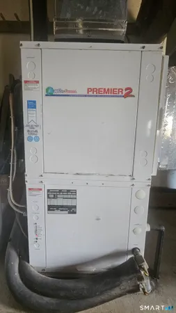 a view of utility room