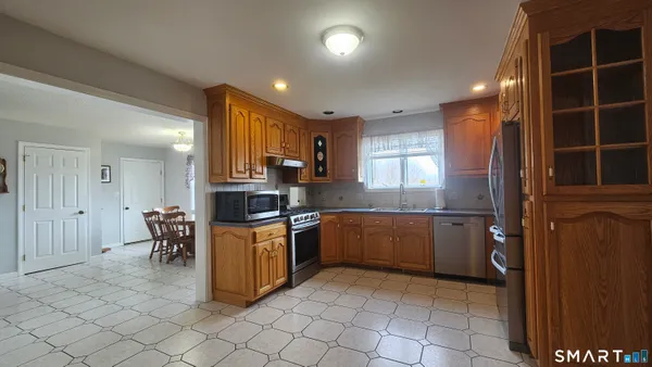 $724,900 | 47 South Street, Plymouth, CT 06782