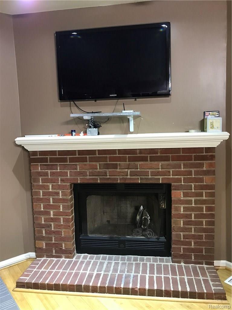 40848 Worthington Road Canton, MI 48188 - Photo 9 of 25 IMG_1376.JPG