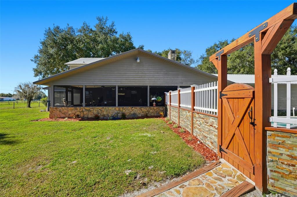 2911 Walker Road Lakeland, FL 33810 - Photo 55 of 70