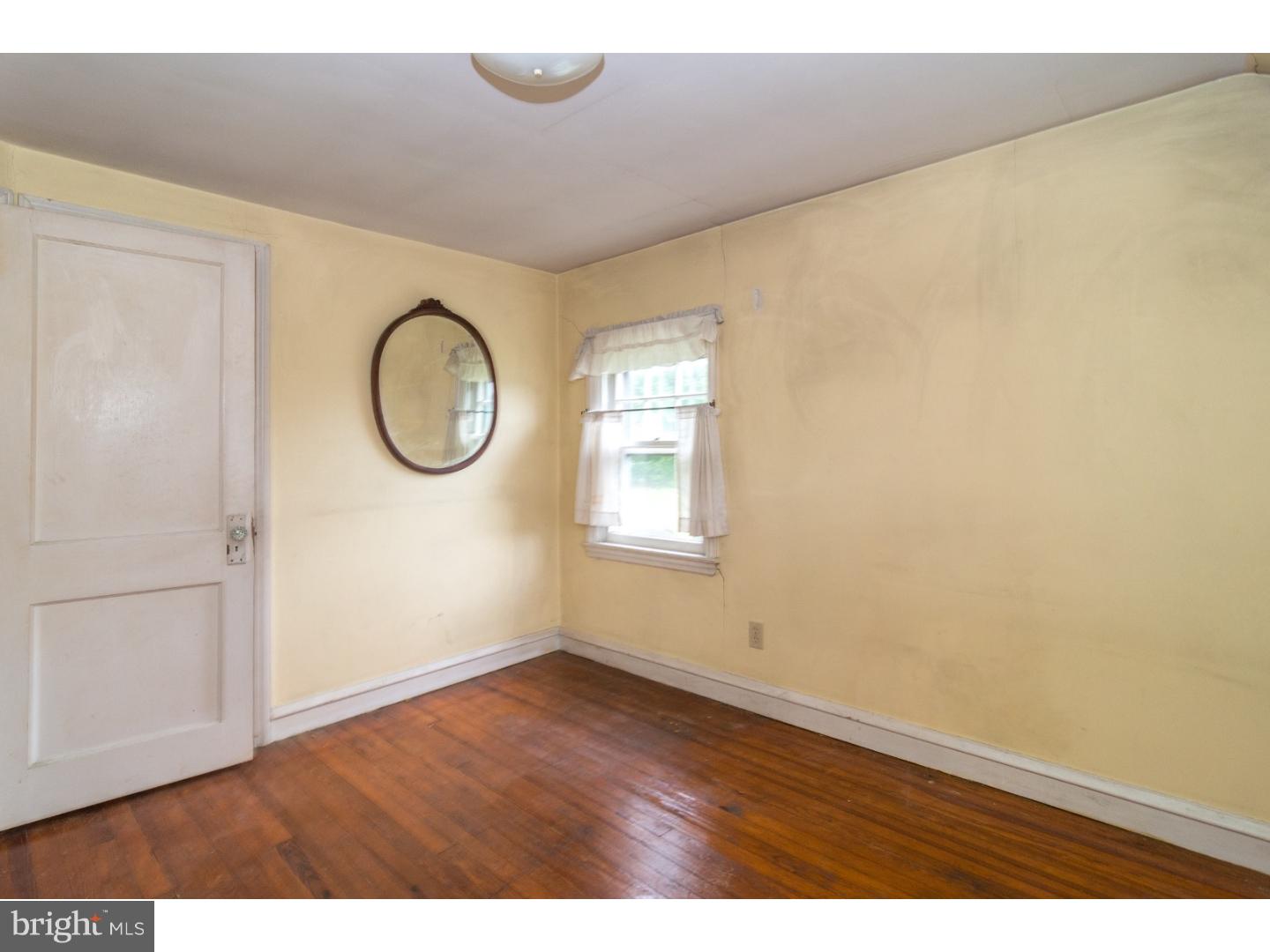 1262 Susquehanna Road Ambler, PA 19002 - Photo 17 of 23 Bedroom 3