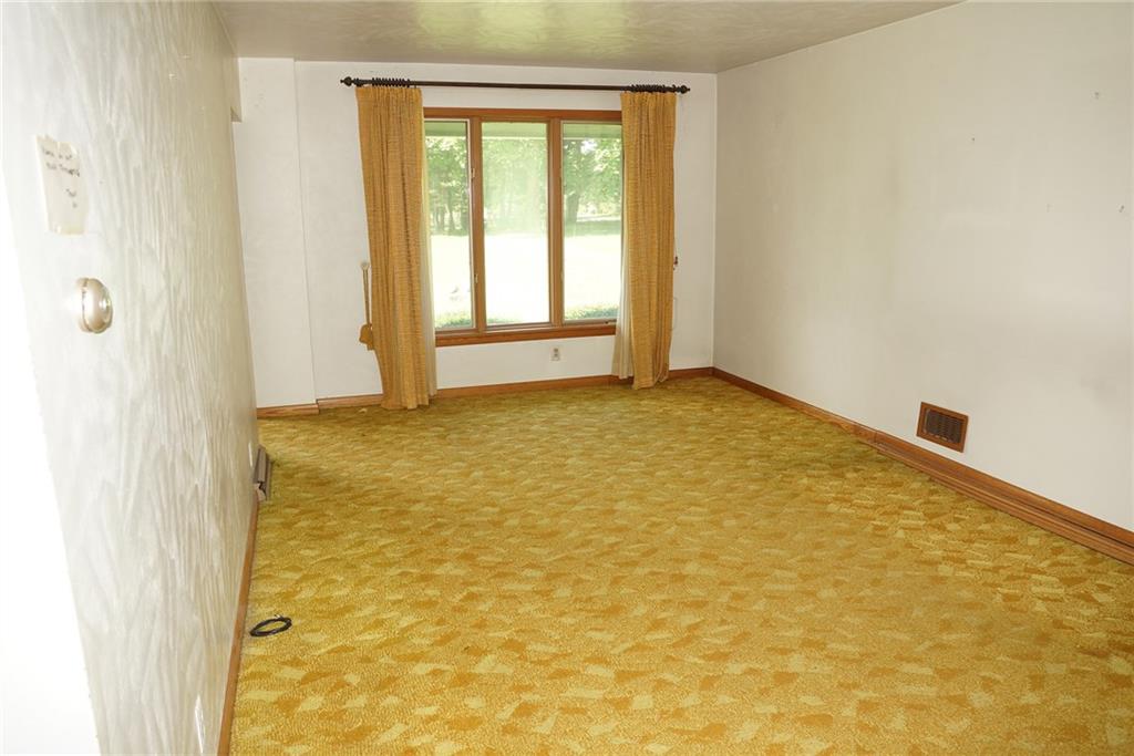 1121 Stateline Road Bessemer, PA 16112 - Photo 17 of 21 Gallery Image 17