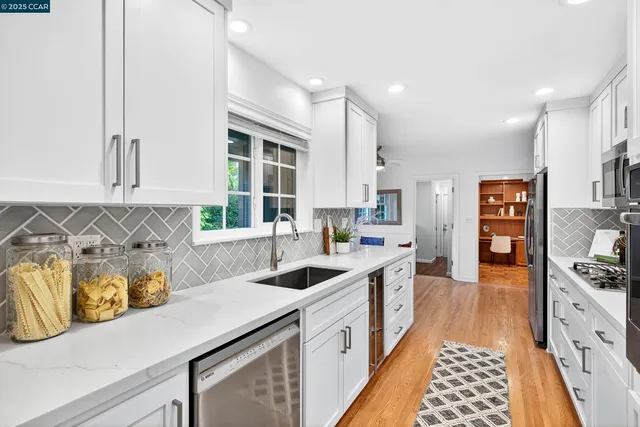 $1,895,000 | 67 Lynwood Place, Moraga, CA 94556