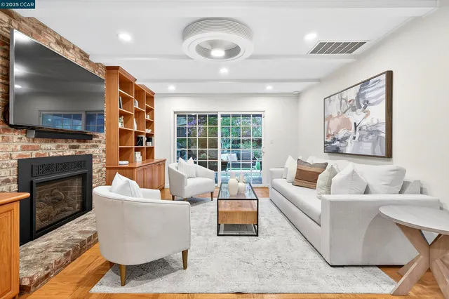 $1,895,000 | 67 Lynwood Place, Moraga, CA 94556