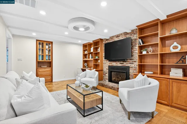 $1,895,000 | 67 Lynwood Place, Moraga, CA 94556